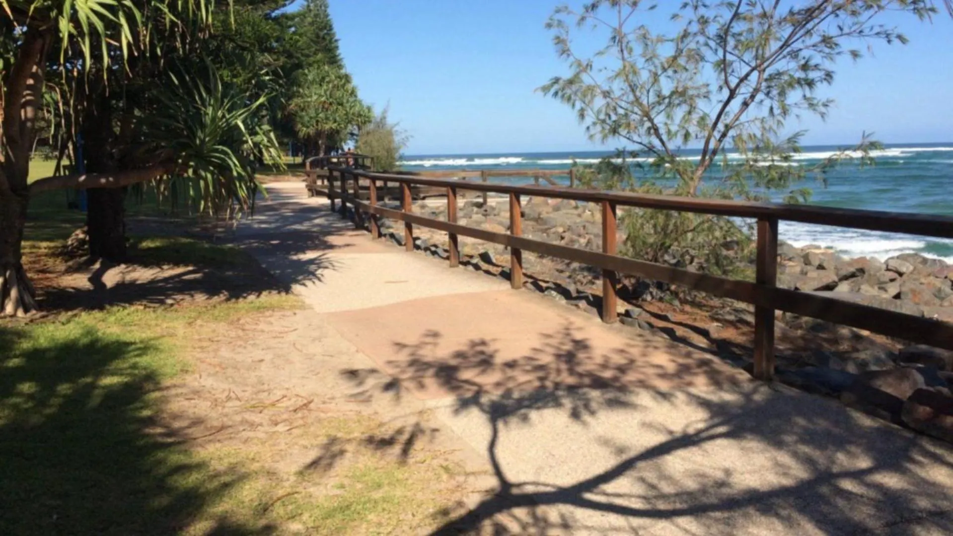 Esplanade View Unit 3 Wollombi Apartment Caloundra