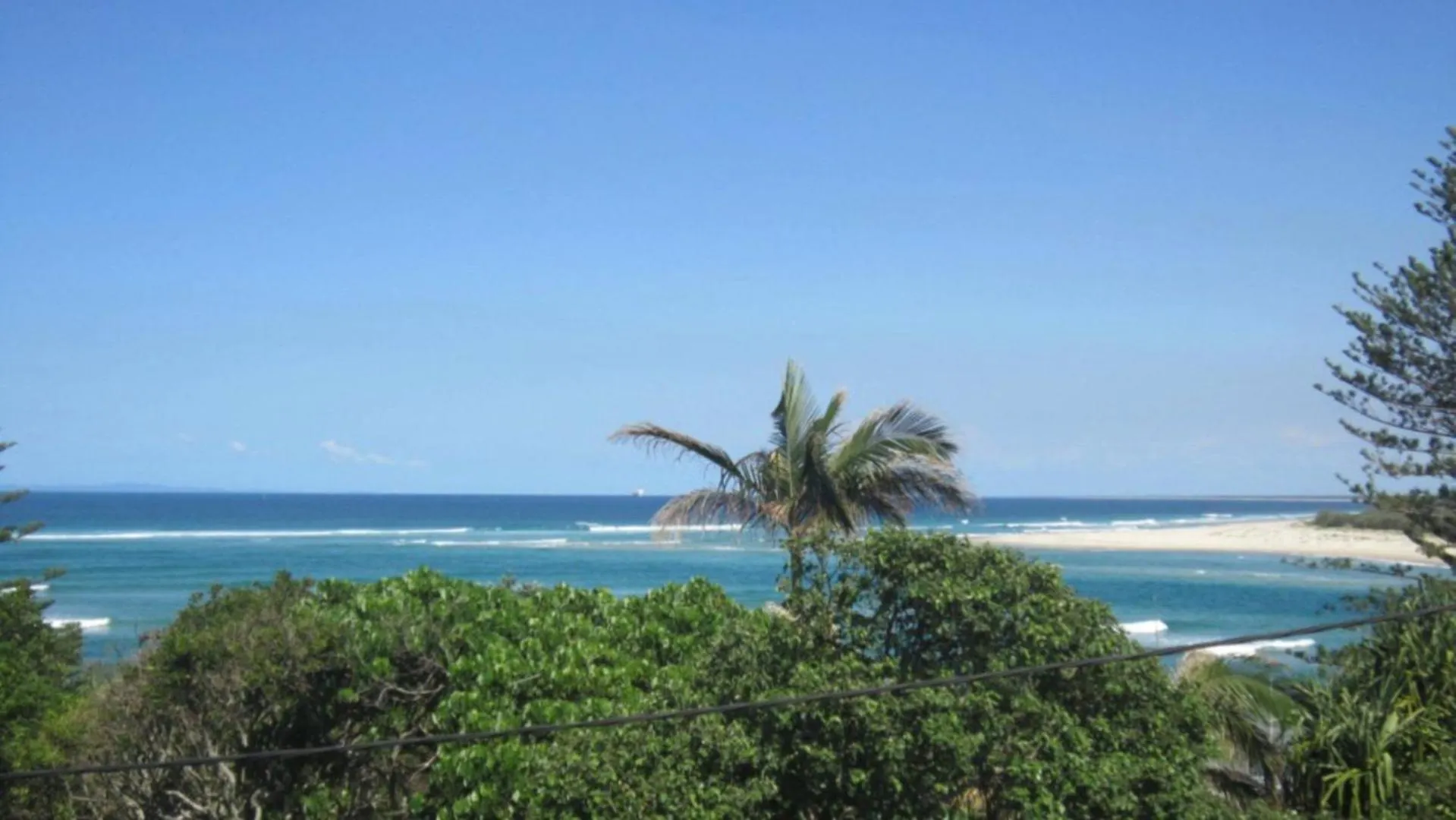 Esplanade View Unit 3 Wollombi Apartment Caloundra